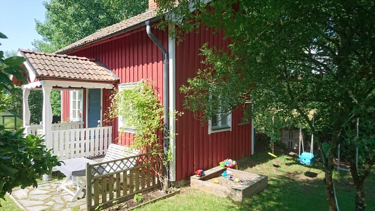 Roeda Stugan Pa Slinken Сала Экстерьер фото